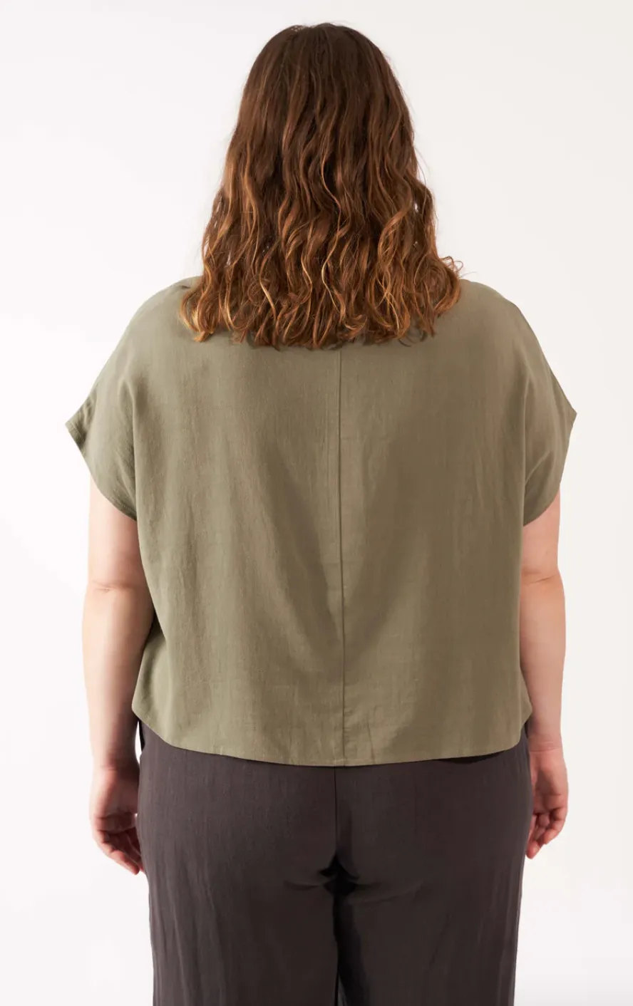 Amanda Moss Breezy Crop in Sage - L