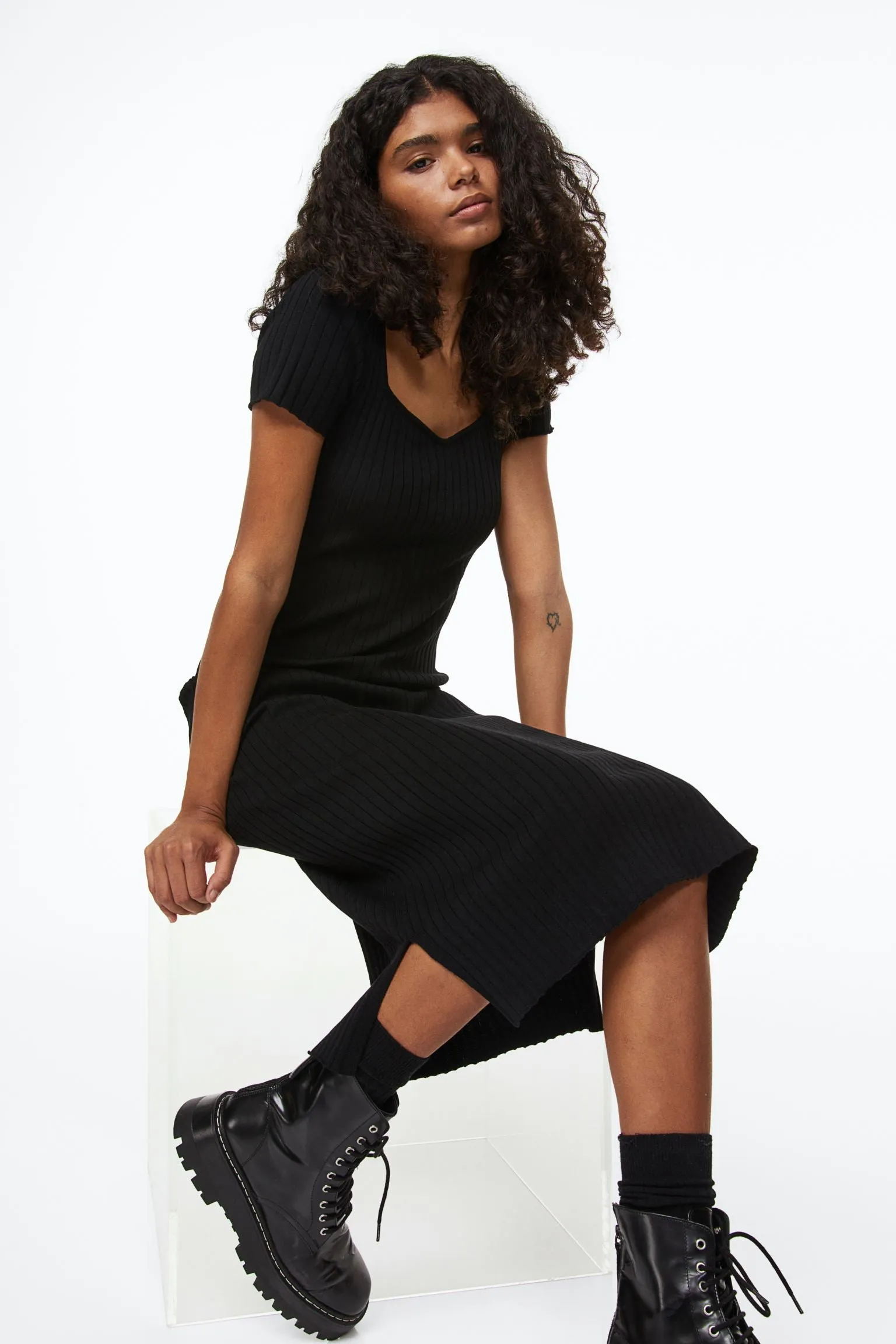 H&M Rib-knit Bodycon dress, black